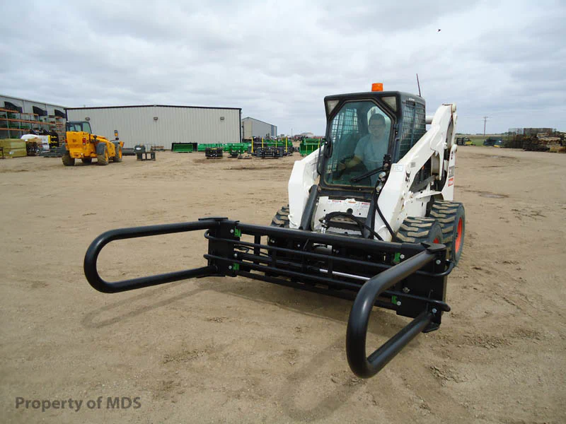 /img/mds/hay-grabber-square-1.jpg